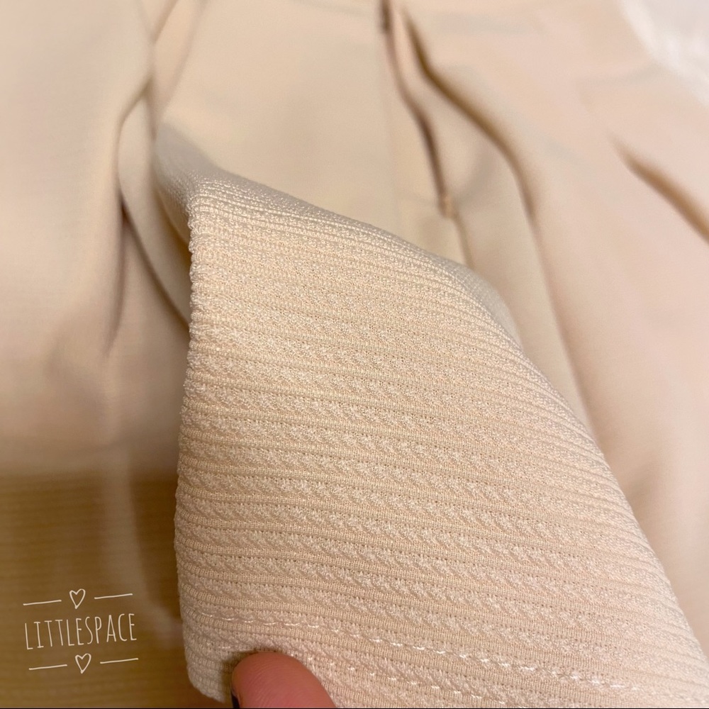 Pleated Skirt 🎀 - Picture 4 of 8